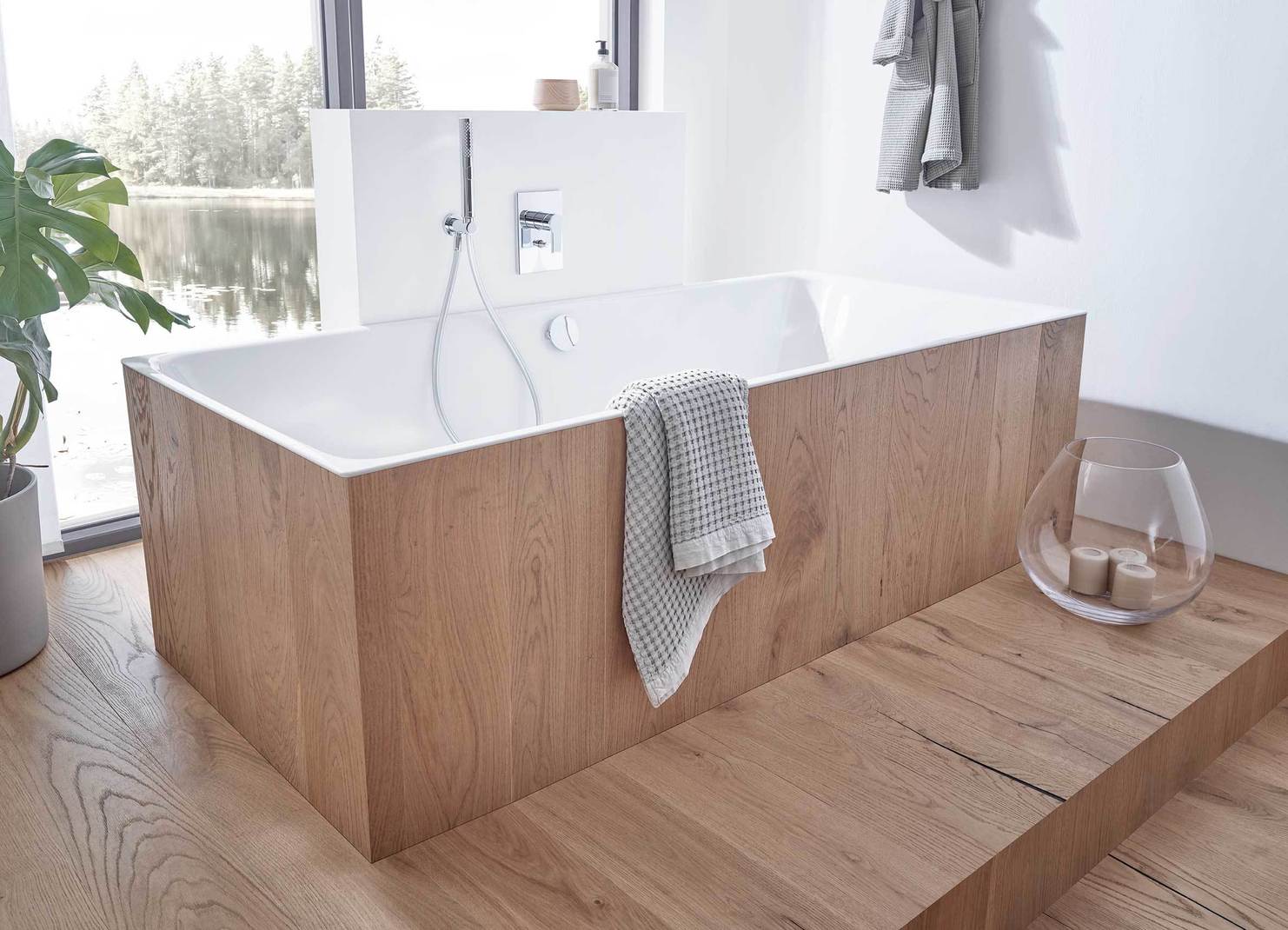 Badewanne Optima X Badewanne mit Holzeinfassung