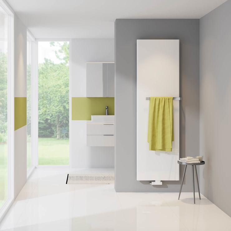 Badheizkörper mit Handtuchhalter