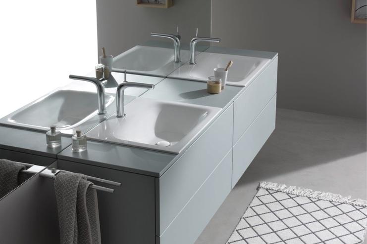 Waschtische weiss mit grauem Unterschrank