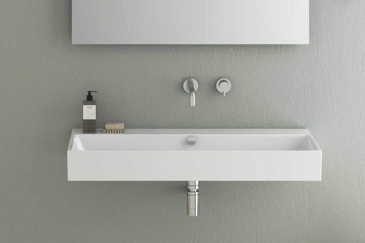 Eckiges Waschbecken wandhängend